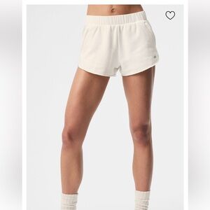 Alo In the Air Dolphin Hem Short Ivory XS